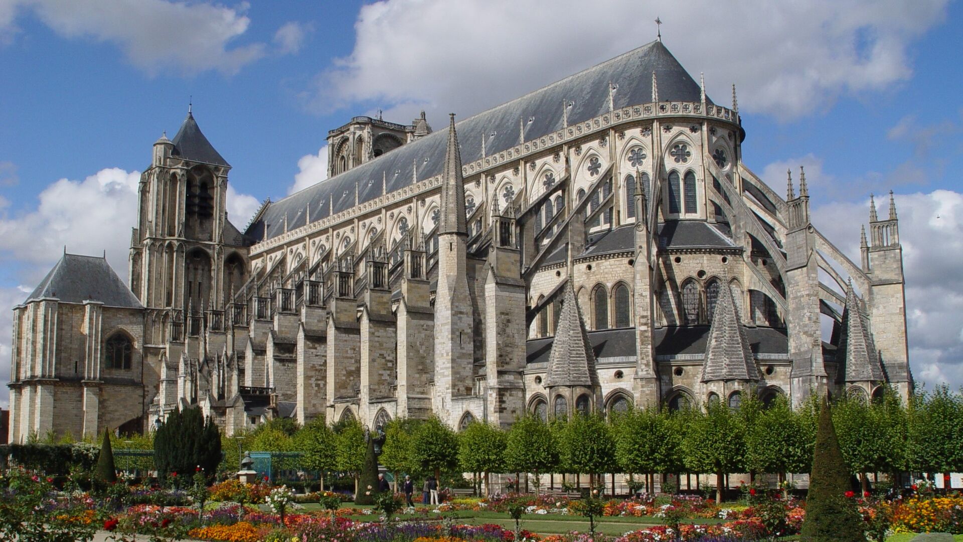 Puzzlopedia | Puzzle Bourges Cathedral