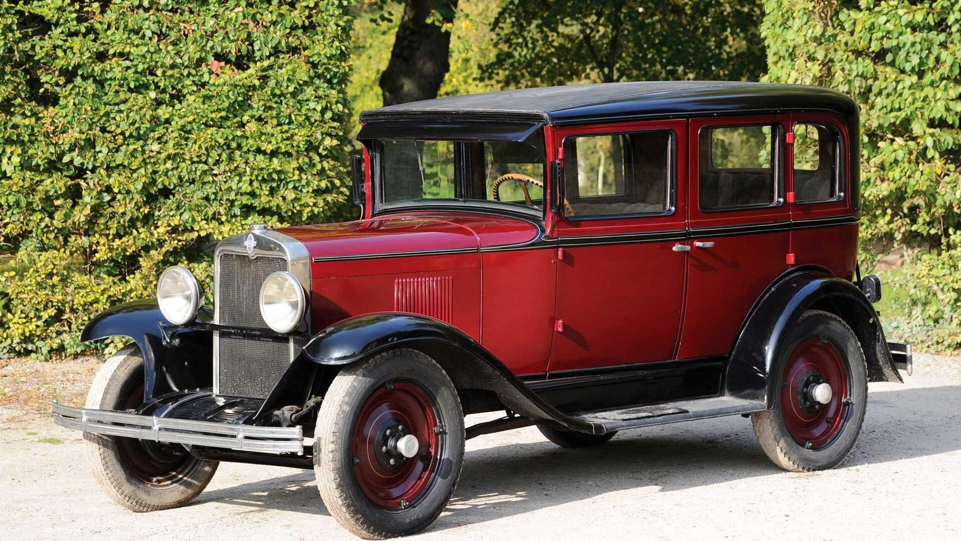 Puzzlopedia | Puzzle Chevrolet sedan (1929)