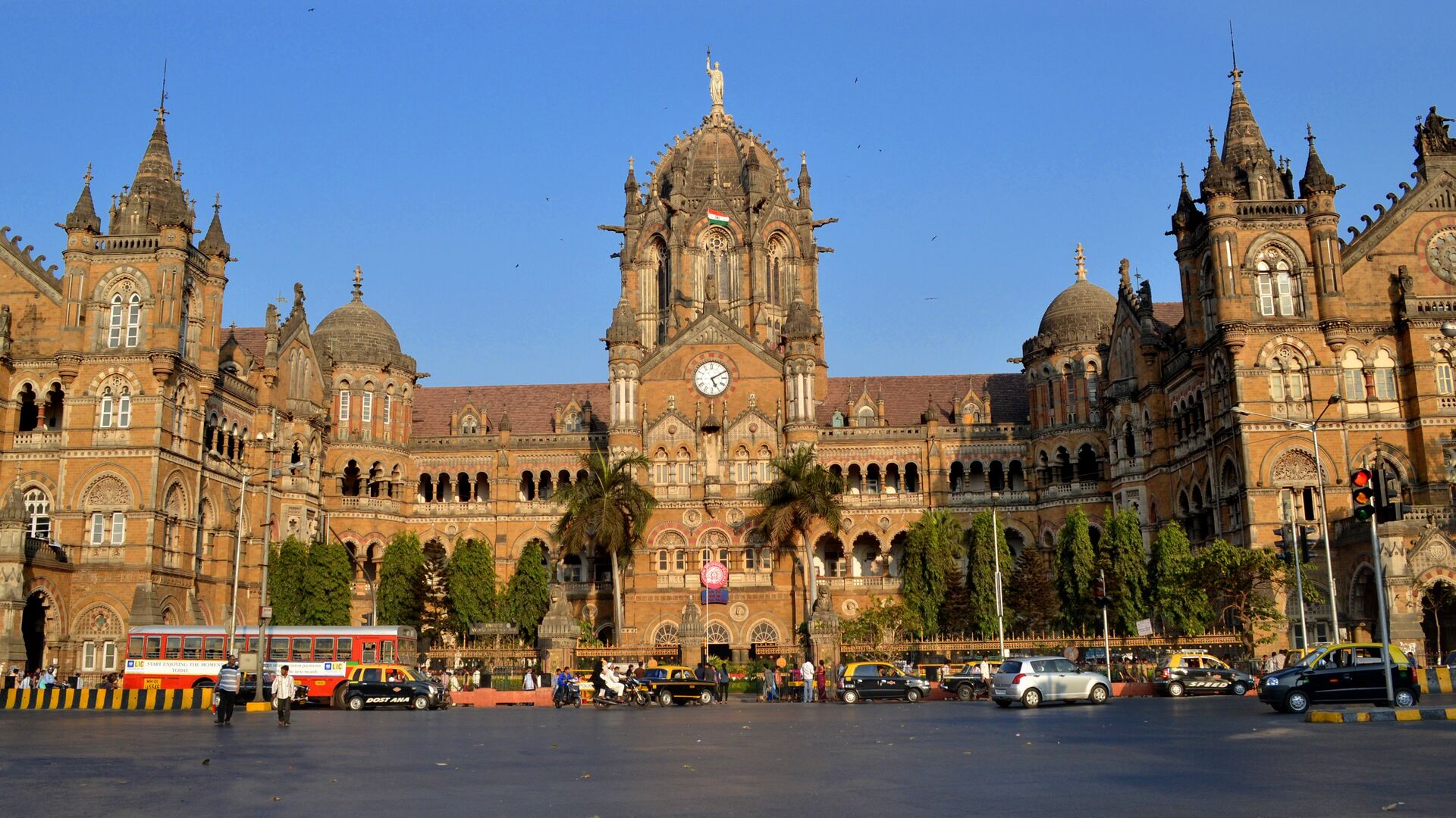 Puzzlopedia | Puzzle Chhatrapati Shivaji Terminus