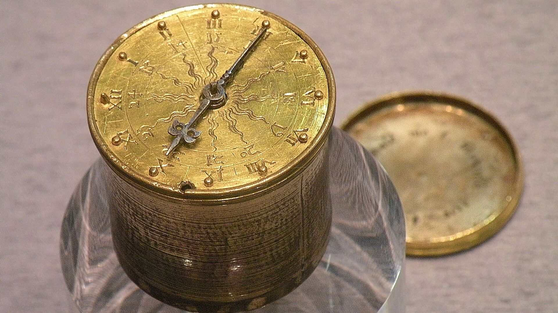 Puzzlopedia | Puzzle First Pocket watch, Peter Henlein