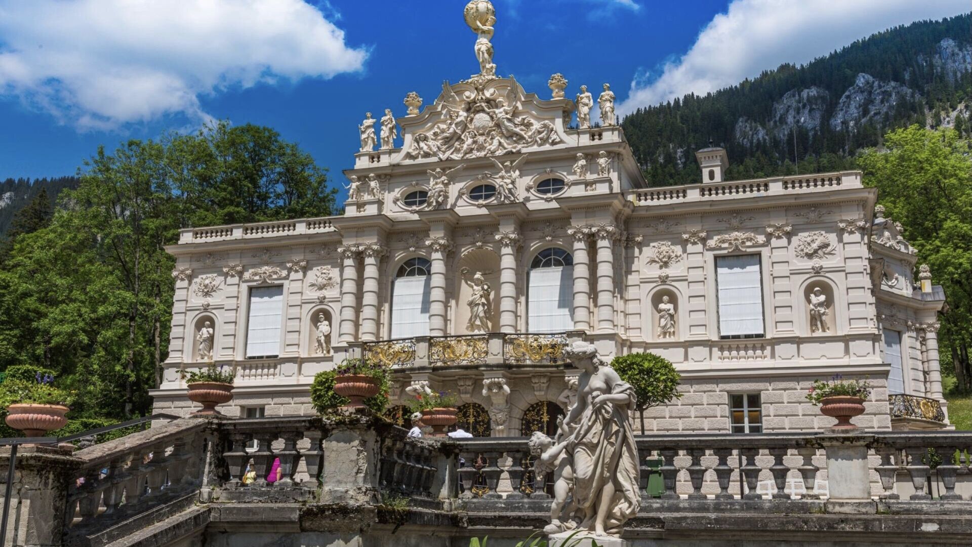 Puzzlopedia | Puzzle Linderhof Palace