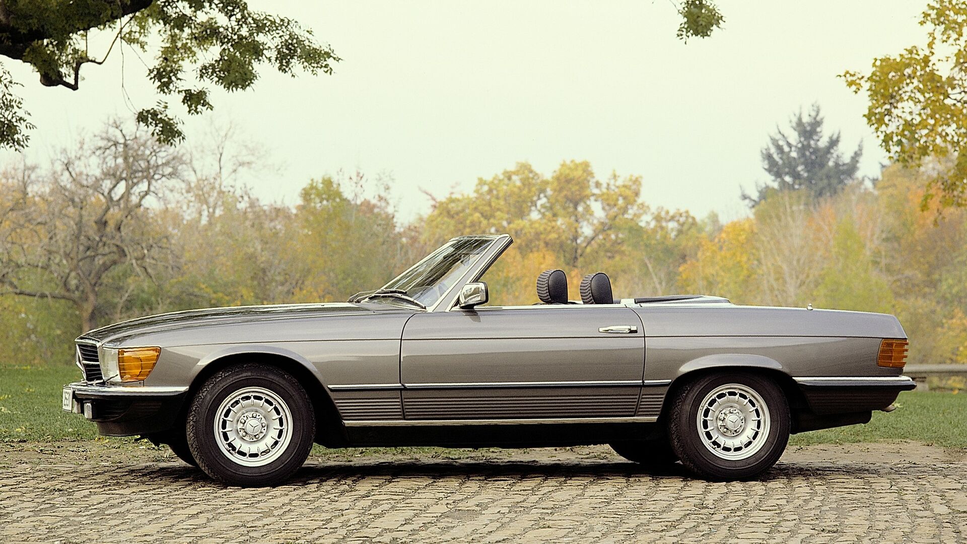 Puzzlopedia | Puzzle Mercedes-Benz R107 (1971)