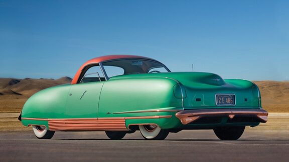 Puzzlopedia | Puzzle Chrysler Thunderbolt Roadster (1941)