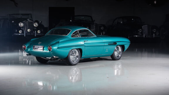 Puzzlopedia | Puzzle Fiat 8V Supersonic Coupe Ghia 1953.