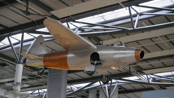 Puzzlopedia | Puzzle First Jet plane