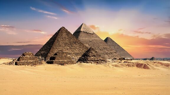 Puzzlopedia | Collection Giza pyramid complex
