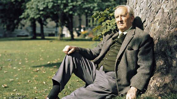 Puzzlopedia | Puzzle John Ronald Reuel Tolkien