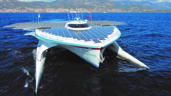 Puzzlopedia | Puzzle Largest solar-powered boat