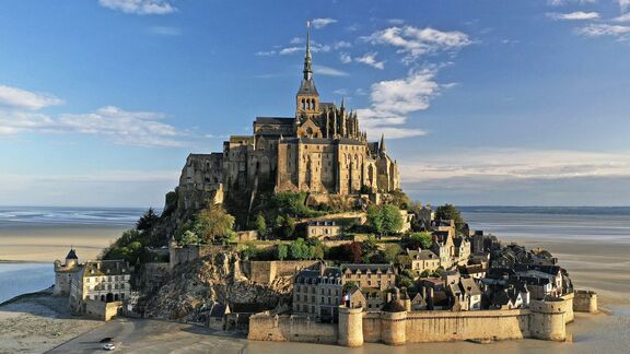 Puzzlopedia | Puzzle Mont-Saint-Michel Abbey