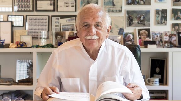 Puzzlopedia | Puzzle Moshe Safdie