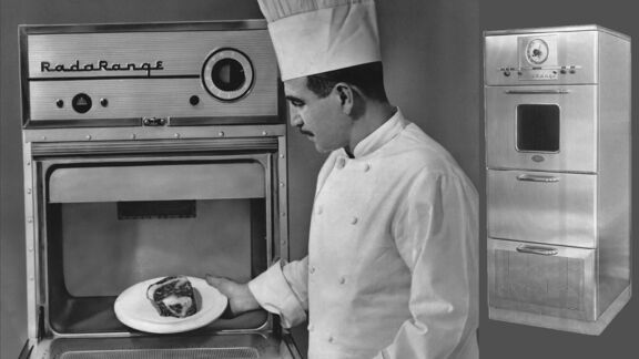 Puzzlopedia | Puzzle RadaRange microwave oven