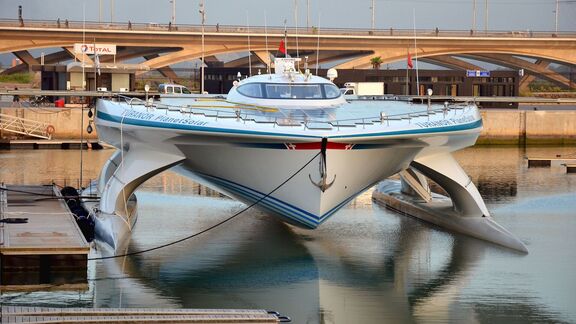 Puzzlopedia | Puzzle Solar electric  boat