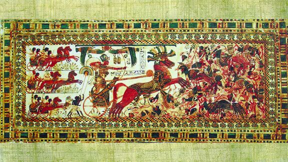 Puzzlopedia | Puzzle The Pharaoh Tutanhamun destroying enemies