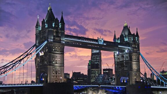 Puzzlopedia | Puzzle Tower Bridge